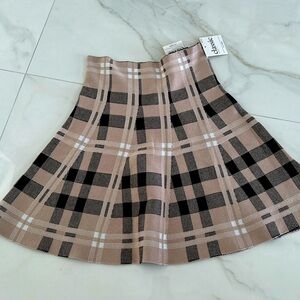 Skirt never used with tag!